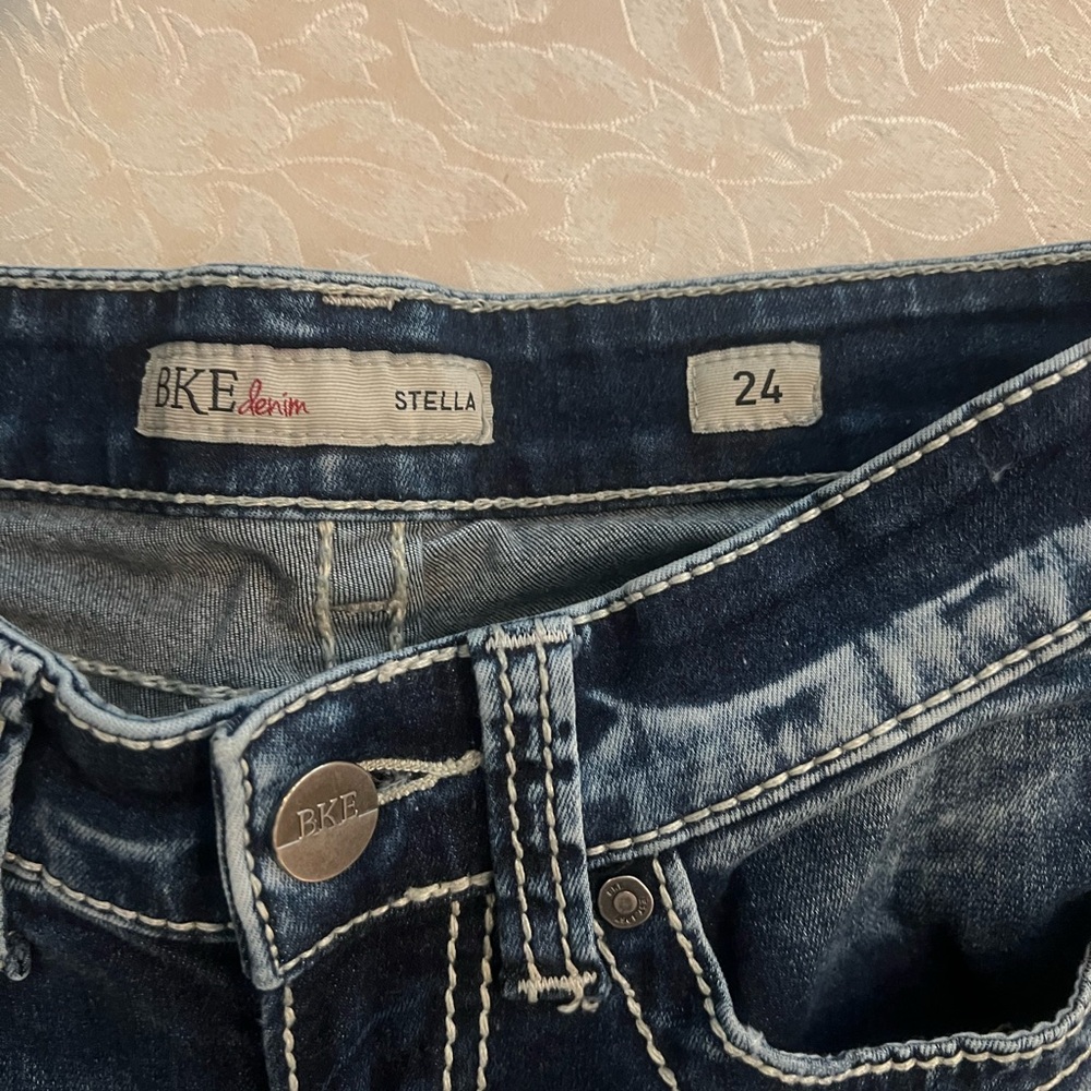 Bake capris like new